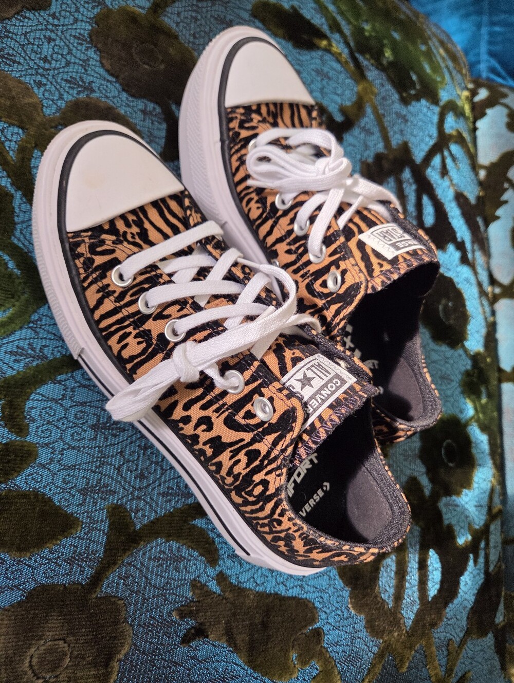 Converse AllStar Lift Double Stack Animal Print Platform, Size 6.5M, 8.5W - Picture 2 of 6